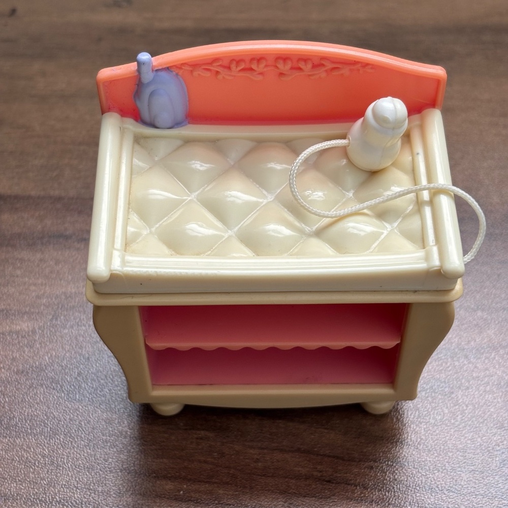 Fisher Price LOVING FAMILY Dollhouse Baby CHANGING TABLE Replacement Bottle 2003 - Picture 2 of 9